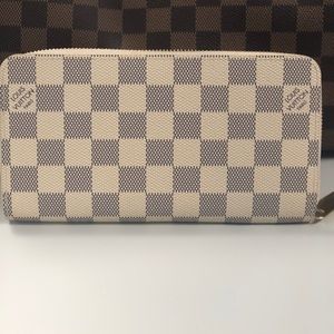 Louis Vuitton Zippy Wallet Damien